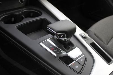 Audi A4 35 TFSI mHEV S tronic