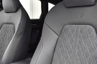 Audi A6 e-Hybrid quattro Avant