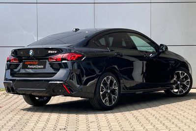 BMW Seria 2 220d mHEV