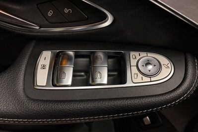 Mercedes Klasa C 180 9G-TRONIC