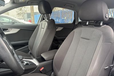 Audi A4 35 TFSI Advanced