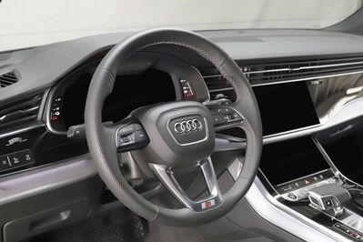 Audi Q7 60 TFSI e quattro S Line .
