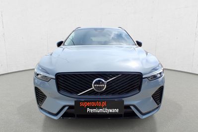 Volvo XC60 B5 B AWD Plus Dark aut