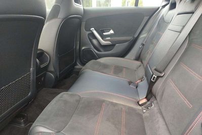 Mercedes CLA 180 AMG Line 7G-DCT