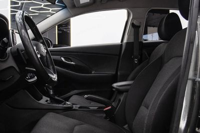 Hyundai i30 1.5 t-Gdi 48V Smart Dct