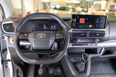 Toyota Proace Verso Long L2H1 Business