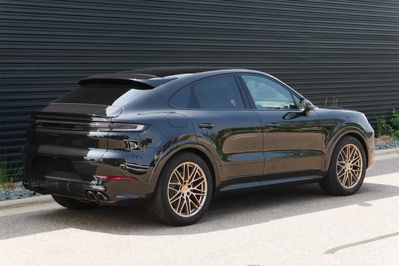 Porsche Cayenne Coupe Black Edition