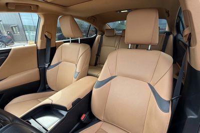 Lexus ES 300h Business Edition