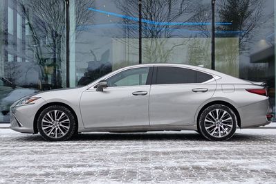 Lexus ES 300h Business Edition