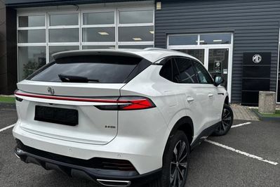 MG HS 1.5T HEV+ Exclusive aut