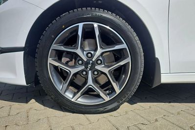 Kia Ceed 1.5 T-GDI  DCT