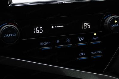 Toyota Camry 2.5 Hybrid Comfort CVT