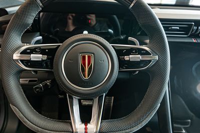 Hongqi H6 2.0T Deluxe DSG