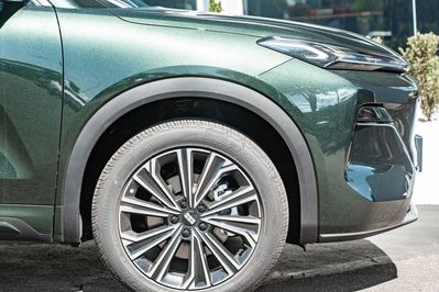 Geely Starray EM-i 1.5 PHEV Max +