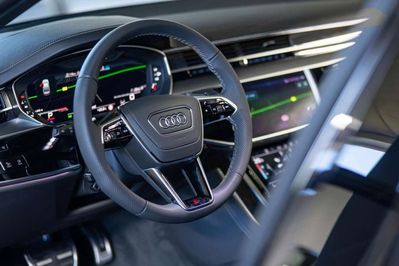 Audi A8 S8 TFSI quattro