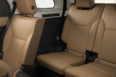 Land Rover Discovery D350 Tempest