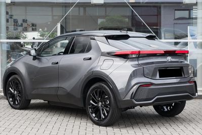 Toyota C-HR GR Sport 2.0 Hybrid Dynamic Force Plug-in