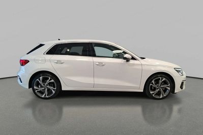 Audi A3 35 TFSI mHEV S tronic