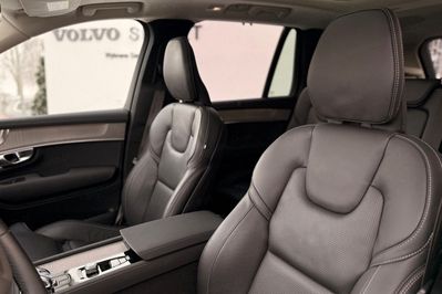 Volvo XC90 T8 AWD Plug-In Hybrid Ultra Dark 7os