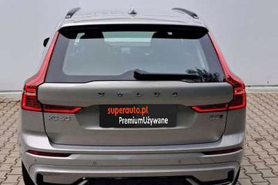 Volvo XC60 B5 B AWD Plus Dark