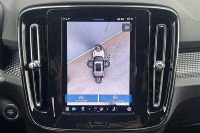 Volvo XC40 B3 Plus Dark