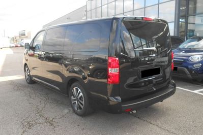 Peugeot Traveller Long L2H1 Business VIP EAT8