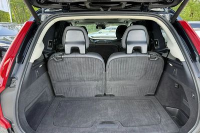 Volvo XC90 T8 AWD Plug-In Hybrid Ultimate Dark 7os