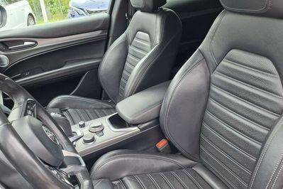 Alfa Romeo Stelvio Turbo Veloce Q4