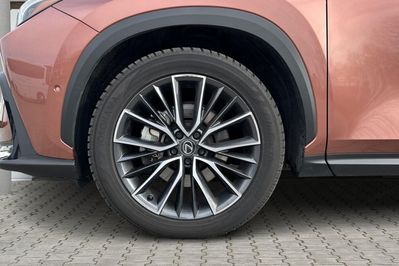 Lexus NX 450h+ AWD