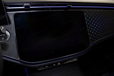 Mercedes E Klasa 220 d 4-Matic AMG