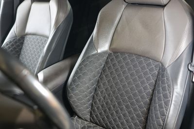 Toyota C-HR 1.8 Hybrid Executive