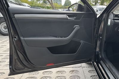 Skoda Superb Style 2.0 TDI DSG
