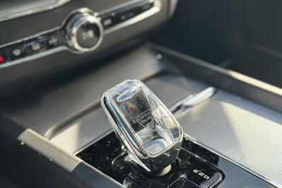 Volvo XC60 T8 AWD Ultimate Black Edition