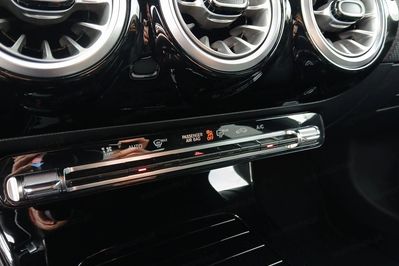 Mercedes CLA 180 AMG Line