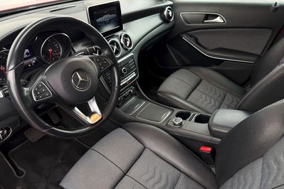 Mercedes GLA 200 7G-DCT Style