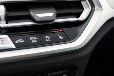 BMW Seria 3 320d xDrive Luxury Line