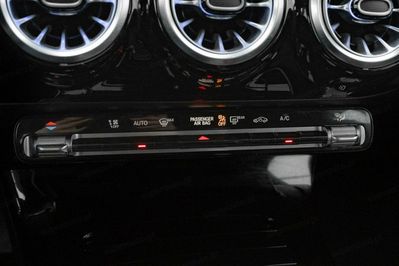 Mercedes Klasa A A 200 Progressive 7G-DCT