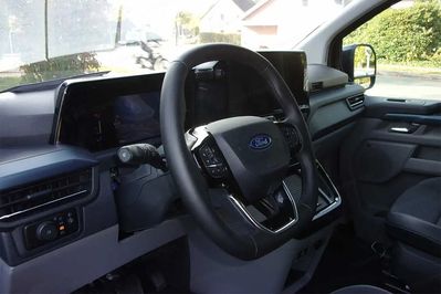 Ford Tourneo Custom 320 L2H1 Active A8 AWD