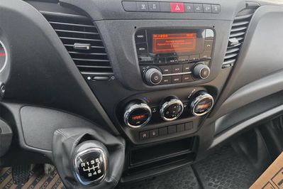 Iveco Daily 35C14 Zabudowa Brygadowa + Wywrotka