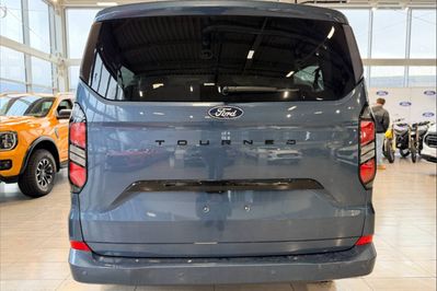 Ford Tourneo Custom 320 L2H1 Titanium A8
