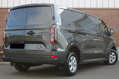 Ford Transit Custom 320 L2H1 Trend A8