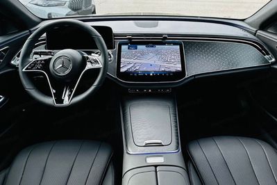 Mercedes E Klasa 220 d  4-Matic Exclusive