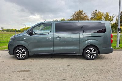Peugeot Traveller 2.0 Bluehdi Long Business EAT8