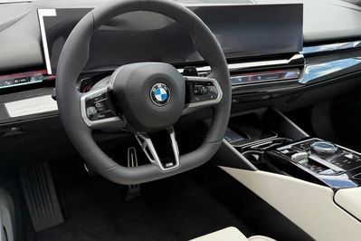 BMW Seria 5 Touring 520d xDrive M Sport