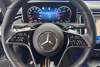 Mercedes E Klasa Kombi 220 d 4MATIC Avantgarde