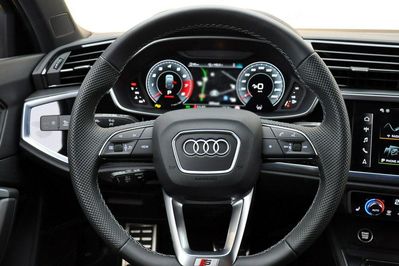 Audi Q3 45 TFSI quattro S-Line S tronic