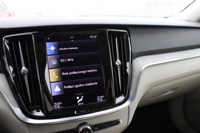 Volvo V60 Cross Country D4 Momentum Pro aut