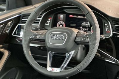 Audi Q7 TDI quattro S Line