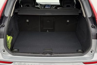 Volvo XC60 T6 Plug-In Hybrid AWD Core