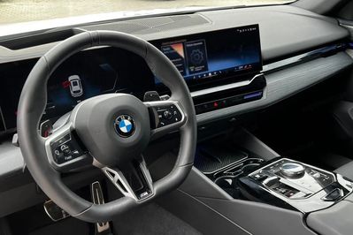 BMW Seria 5 Touring 540d xDrive M Sport